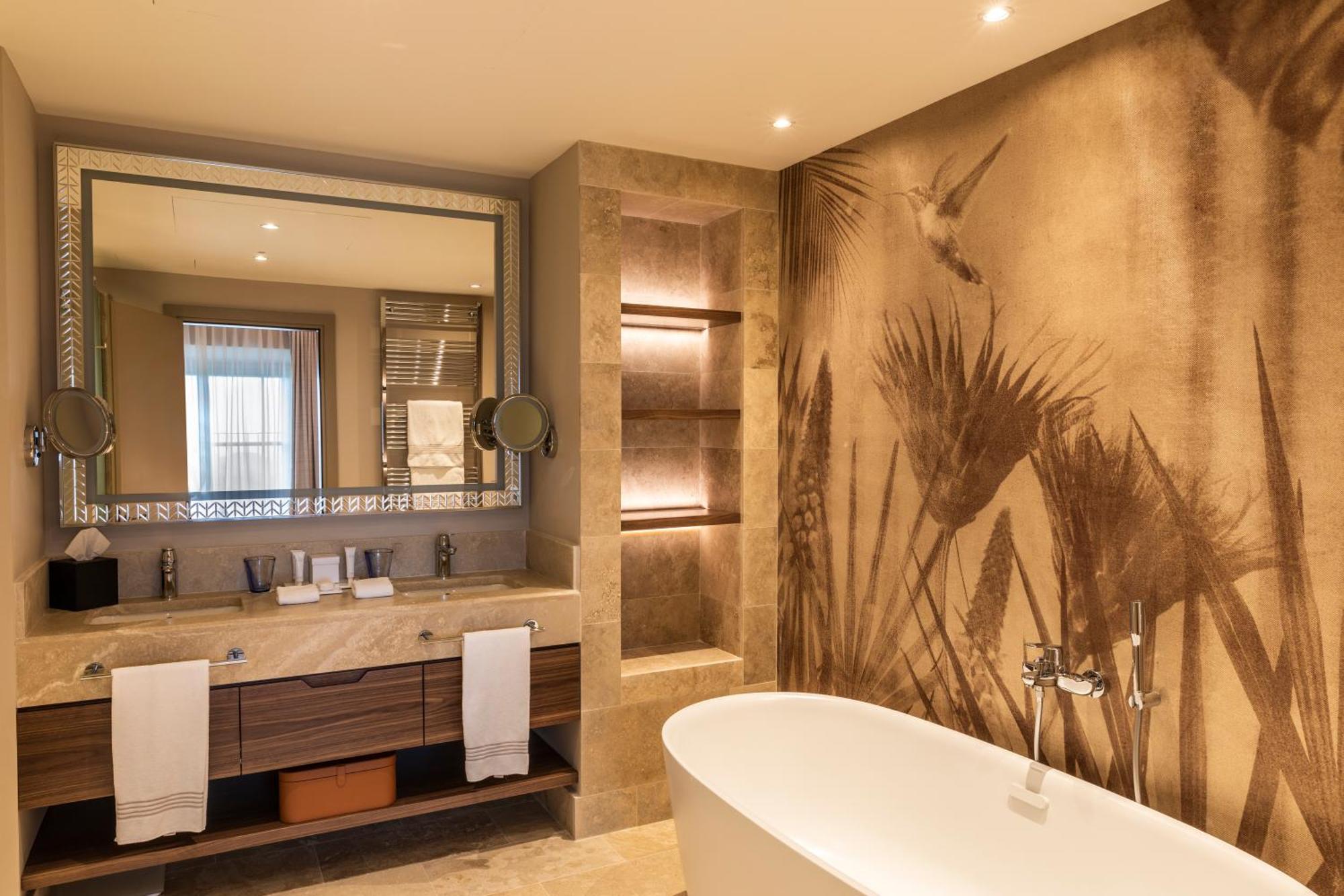 Suite with View